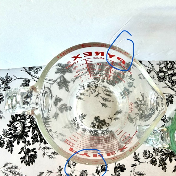 Pyrex Glass Measuring Cups Set - Picture 3 of 14